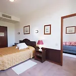 Antares 3* كابوليفيري