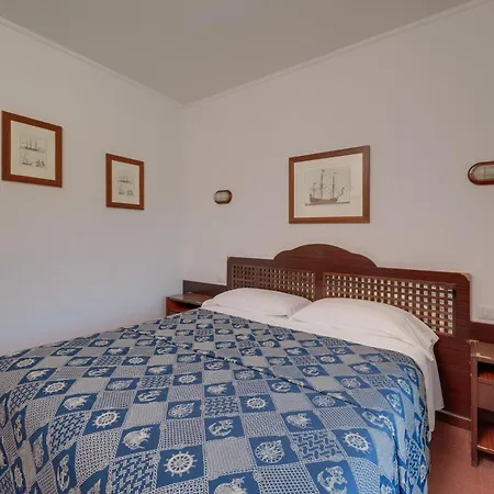 Antares Hotell 3*