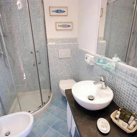 Antares Hotel 3*